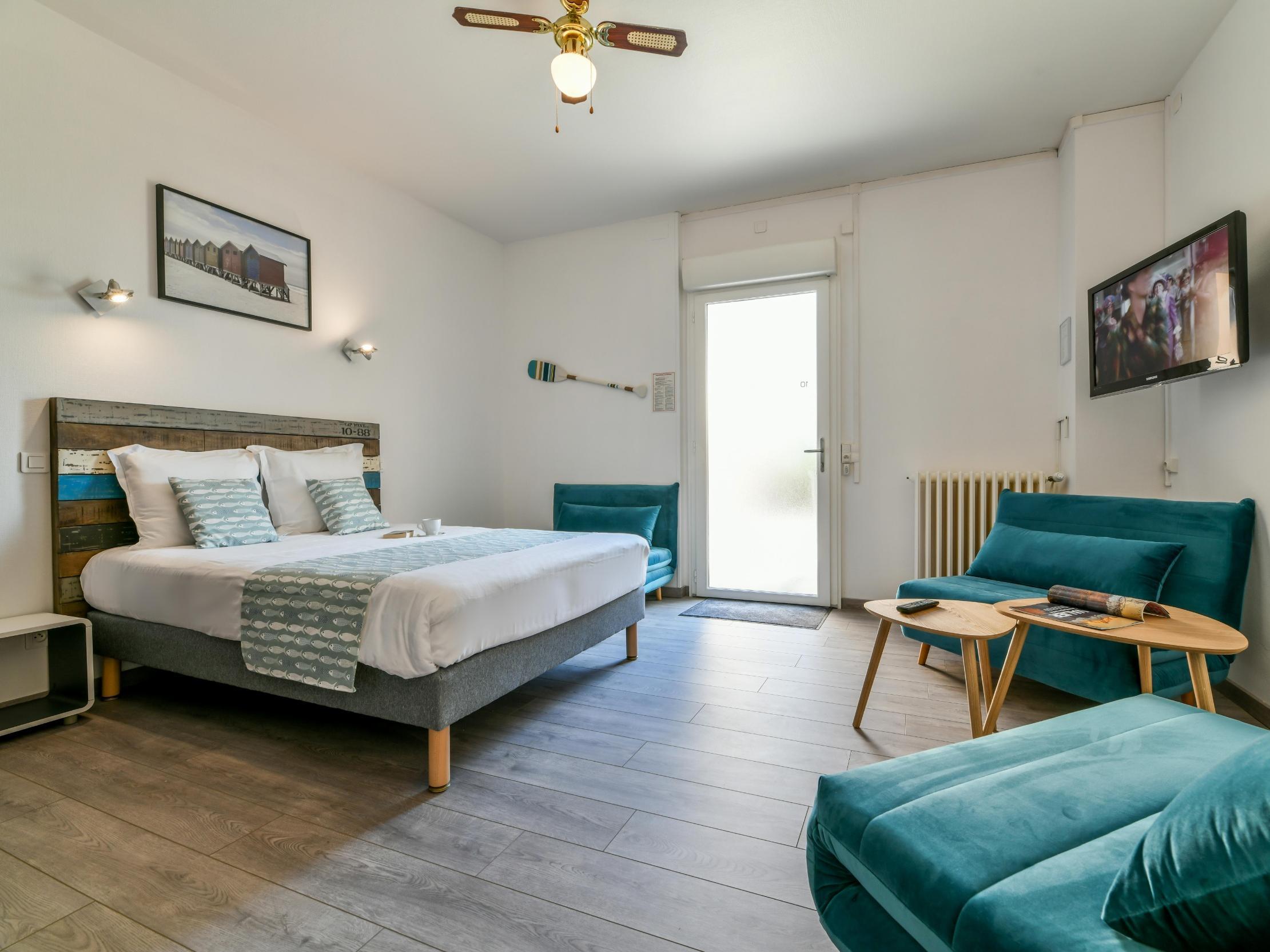 Logis Hostellerie Du Neez Gan Экстерьер фото