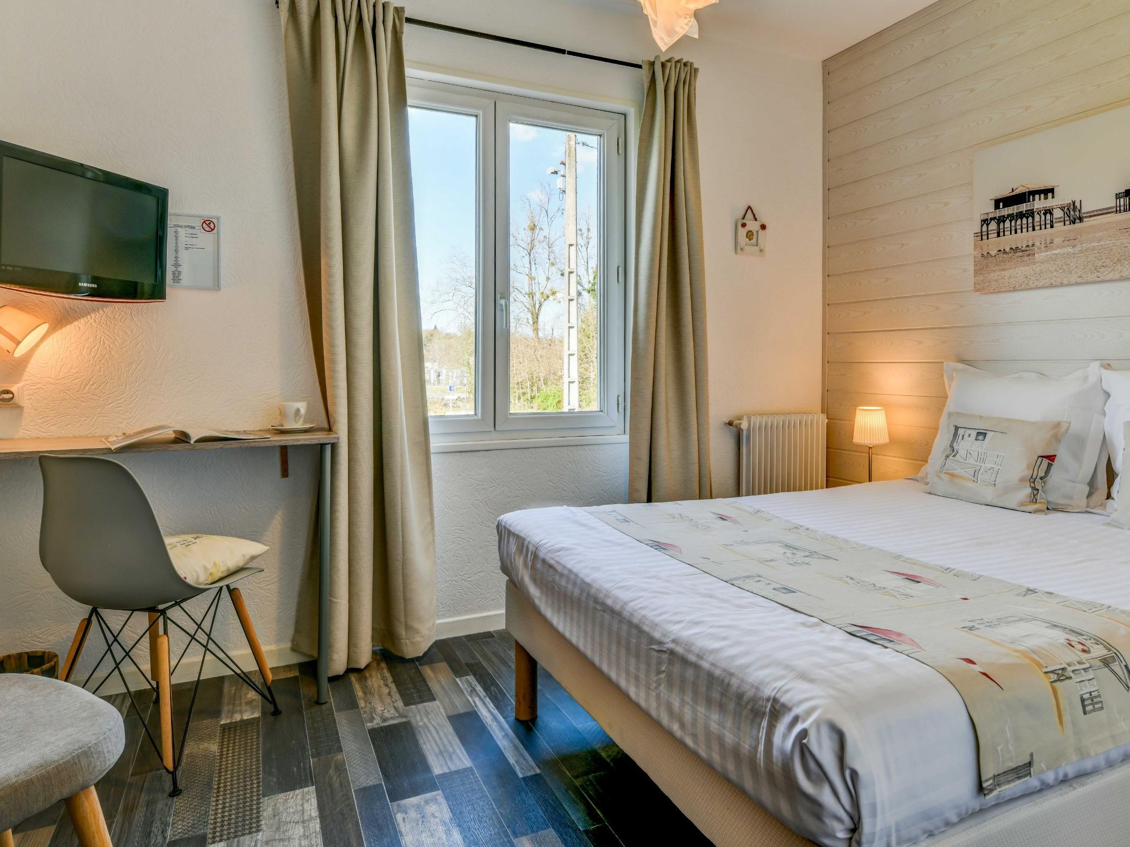 Logis Hostellerie Du Neez Gan Экстерьер фото